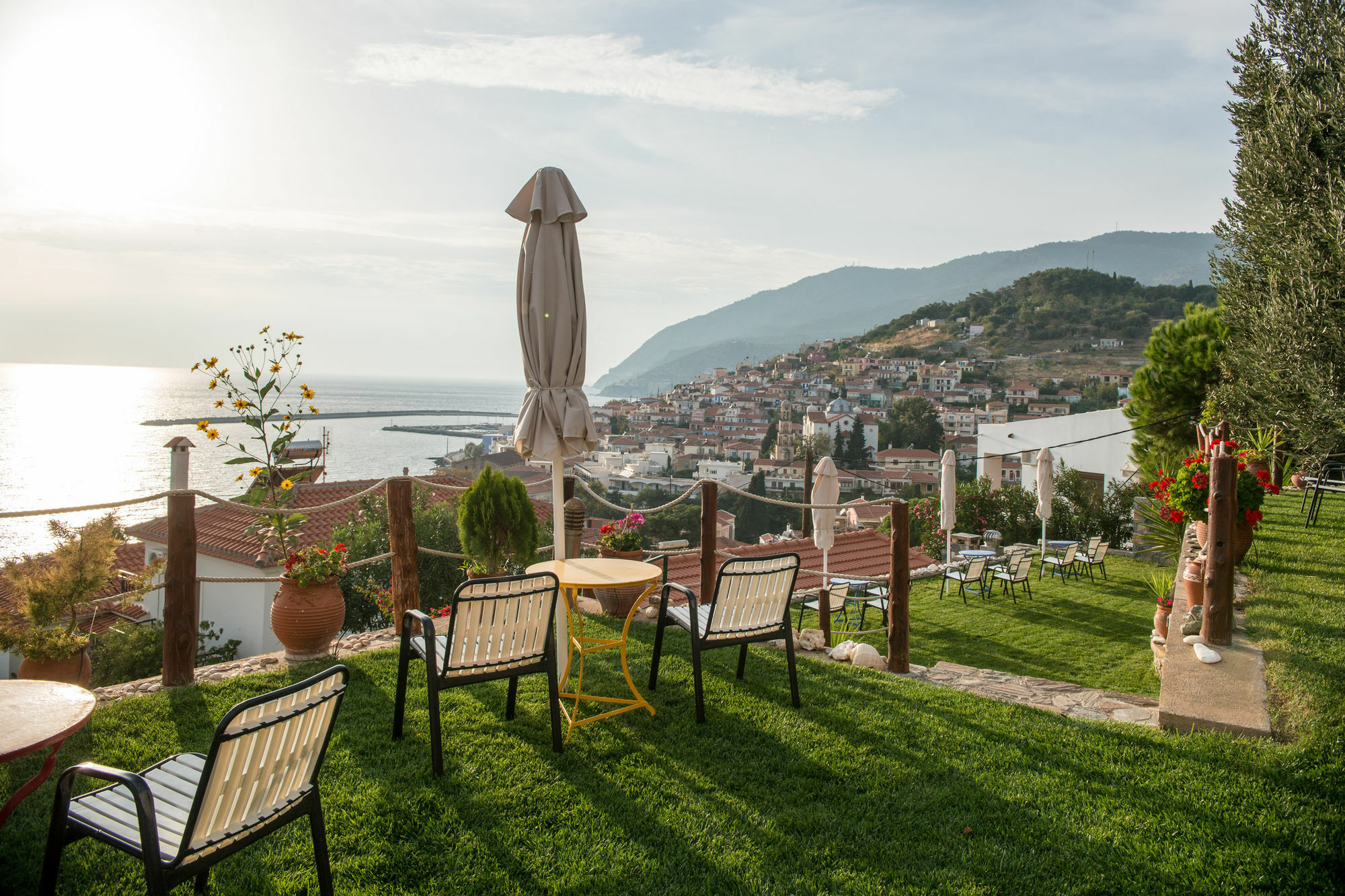 Maria Plomari Apartments Exterior photo